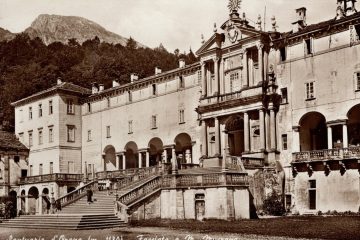 Oropa - Santuario - Facciata e Monte Mucrone
