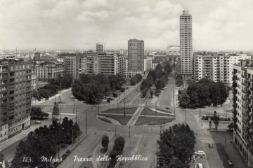 Milano - Piazza della Repubblica