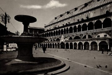 Padova - Sala della Ragione e Piazza delle Erbe