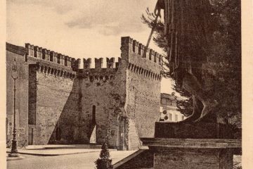 Fano - Statua di Augusto e Porta Malatestiana