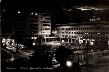 Pescara Piazza Rinascita (notturno)