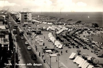 Viserba (Frazione di Rimini) - Panorama dalla Spiaggia