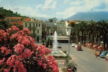 Borghetto Santo spirito - Piazza della libertà