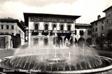 Rovereto - Piazza Rosmini