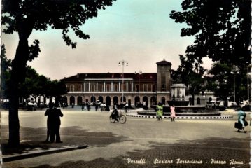 Vercelli - Stazione Ferroviaria Vercelli - Stazione Ferroviaria